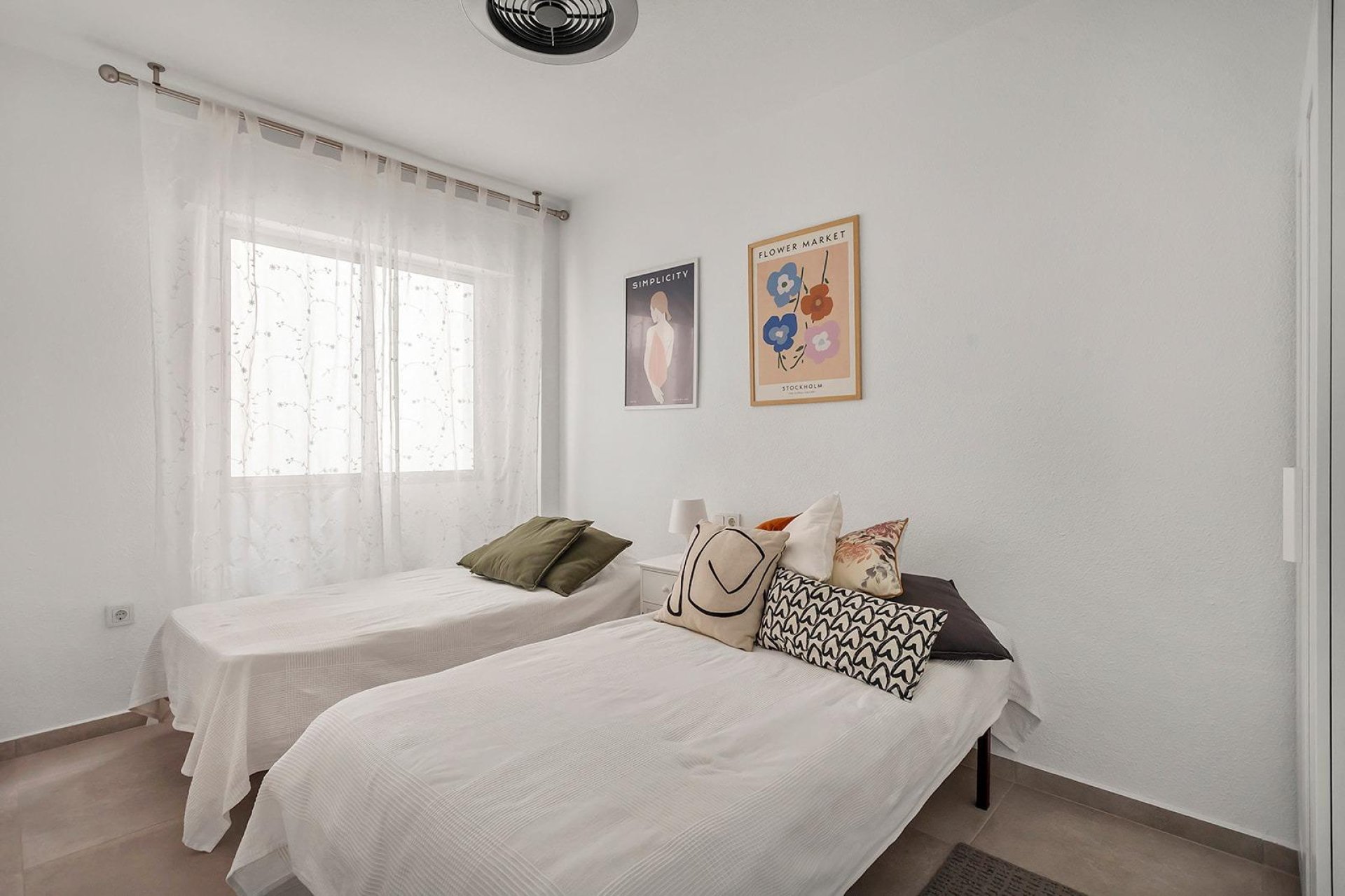 Resale - Apartment -
Torrevieja - Playa de los Locos