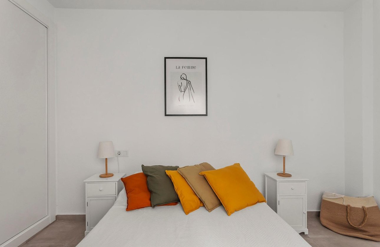 Resale - Apartment -
Torrevieja - Playa de los Locos