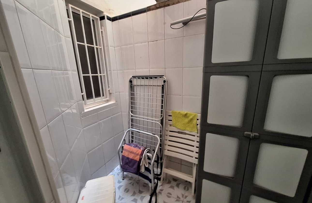 Resale - Apartment -
Torrevieja - Playa de los Locos