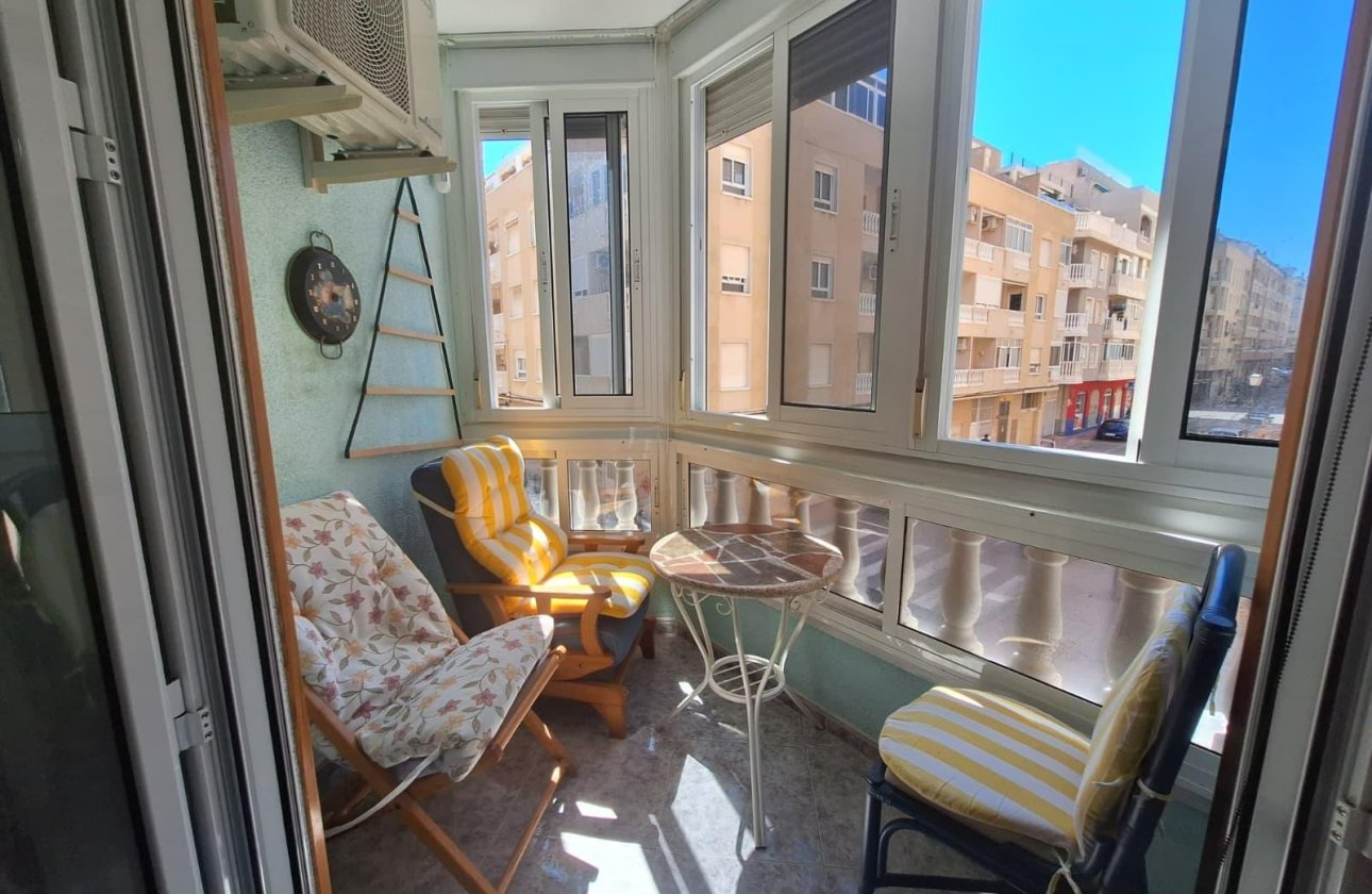 Resale - Apartment -
Torrevieja - Playa de los Locos