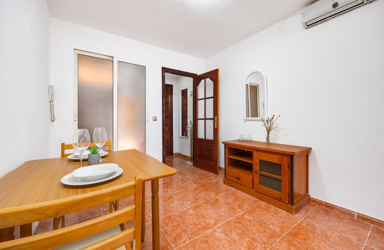 Resale - Apartment -
Torrevieja - Playa De Los Naufragos