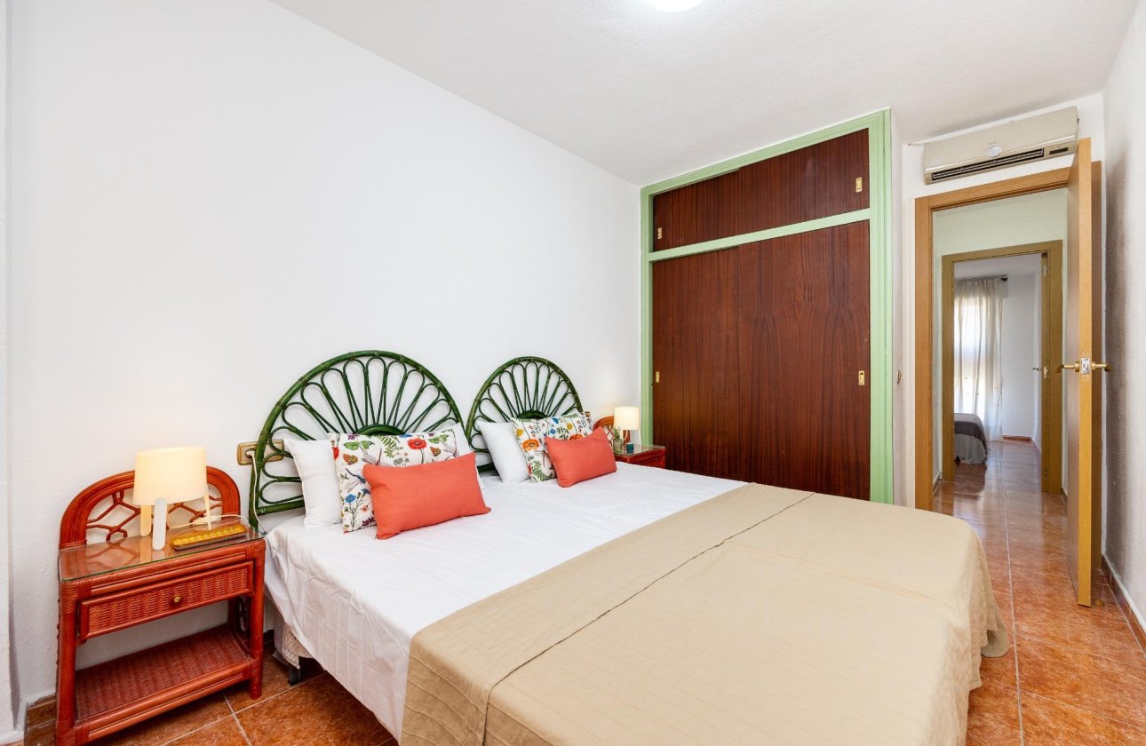 Resale - Apartment -
Torrevieja - Playa De Los Naufragos