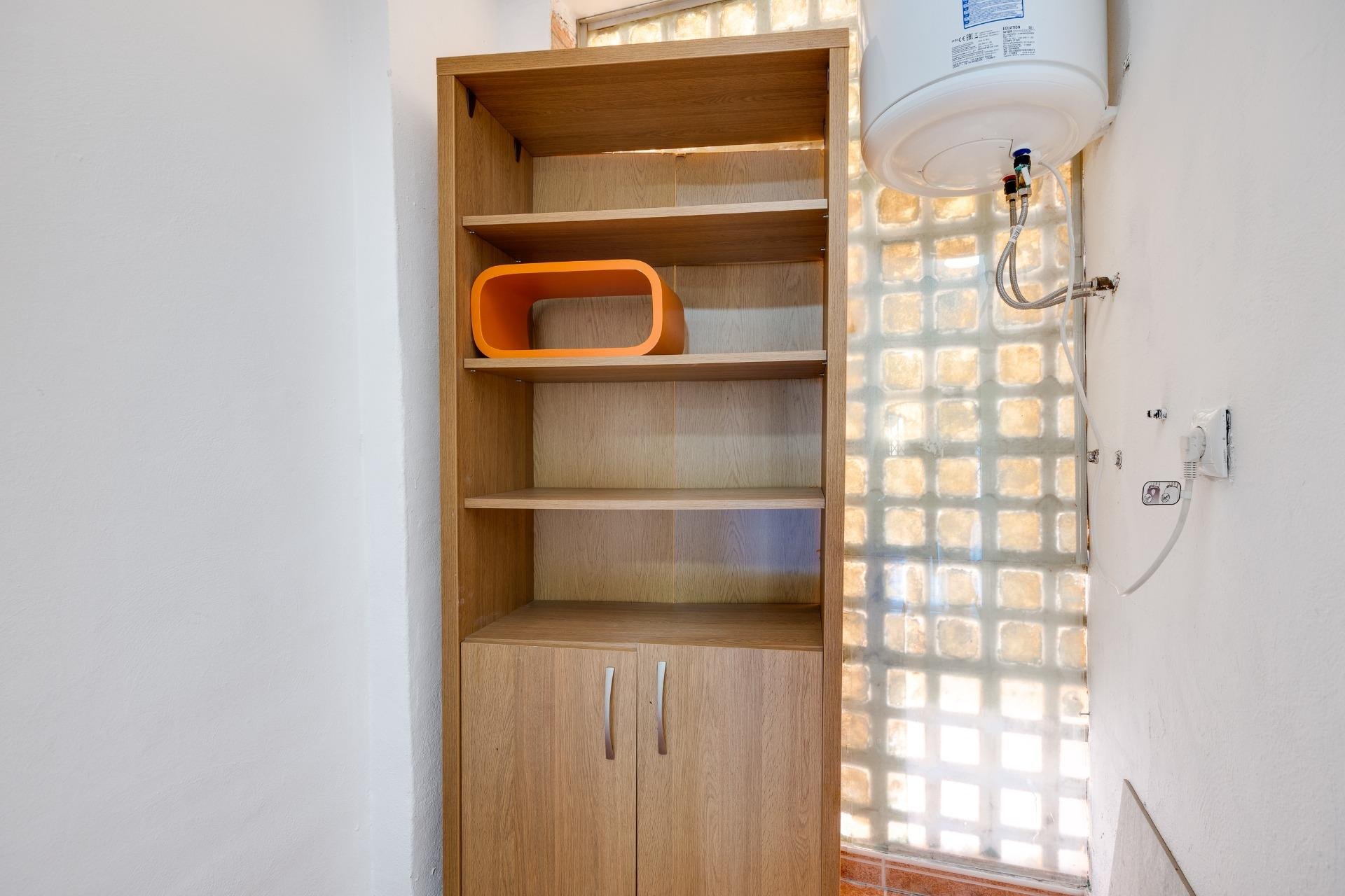 Resale - Apartment -
Torrevieja - Playa De Los Naufragos