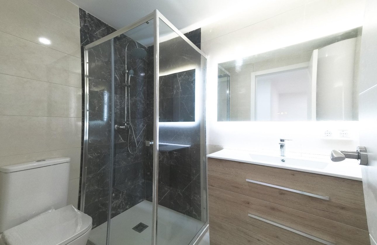 Resale - Apartment -
Torrevieja - Playa De Los Naufragos