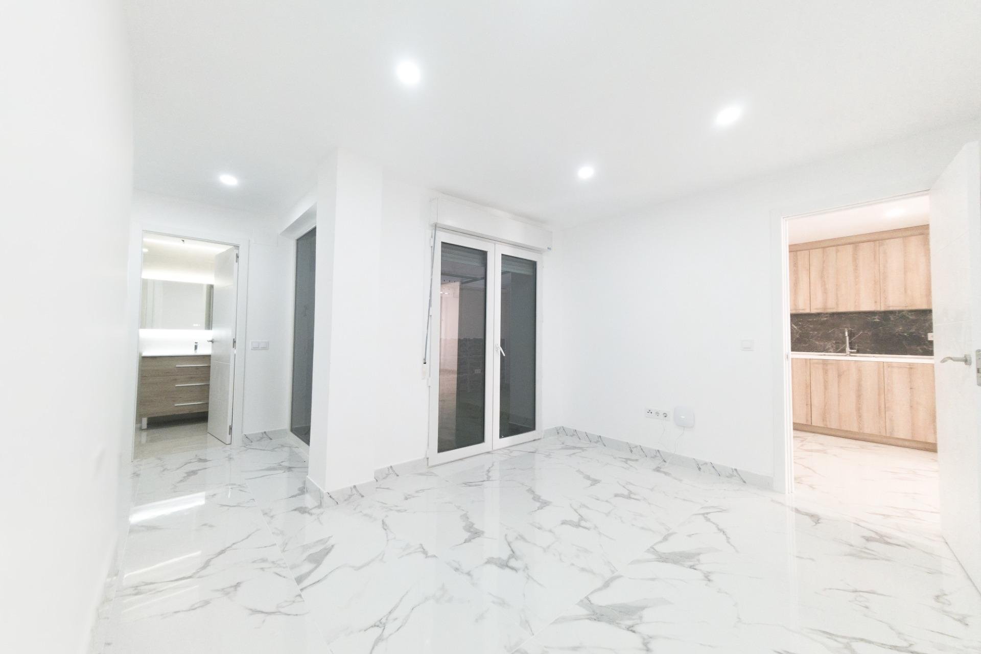 Resale - Apartment -
Torrevieja - Playa De Los Naufragos