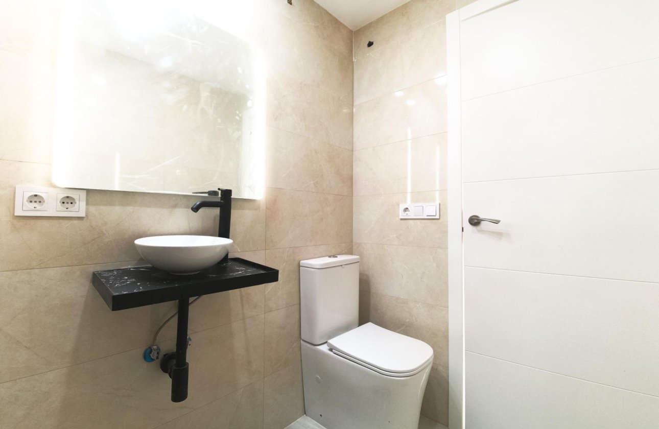 Resale - Apartment -
Torrevieja - Playa De Los Naufragos