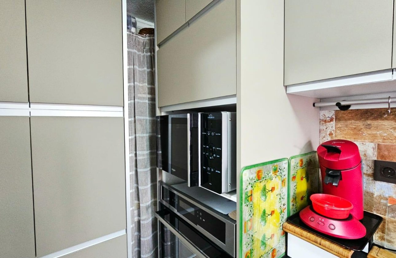 Resale - Apartment -
Torrevieja - Playa De Los Naufragos