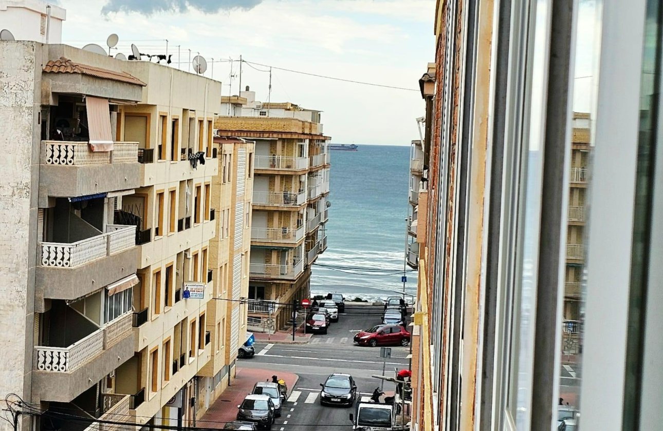 Resale - Apartment -
Torrevieja - Playa De Los Naufragos