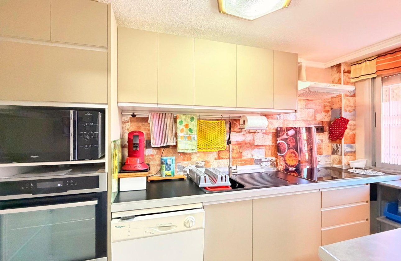 Resale - Apartment -
Torrevieja - Playa De Los Naufragos