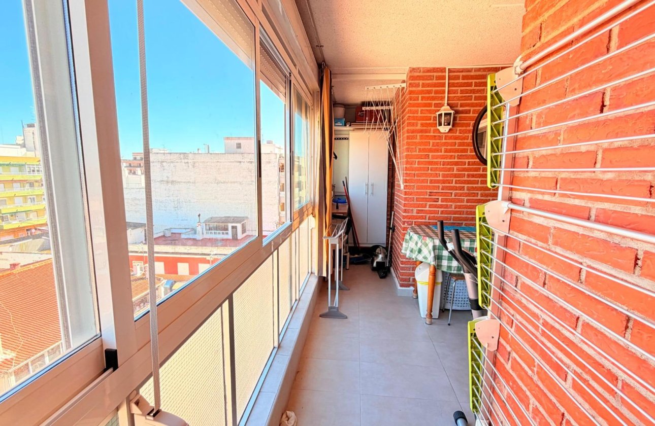 Resale - Apartment -
Torrevieja - Playa De Los Naufragos