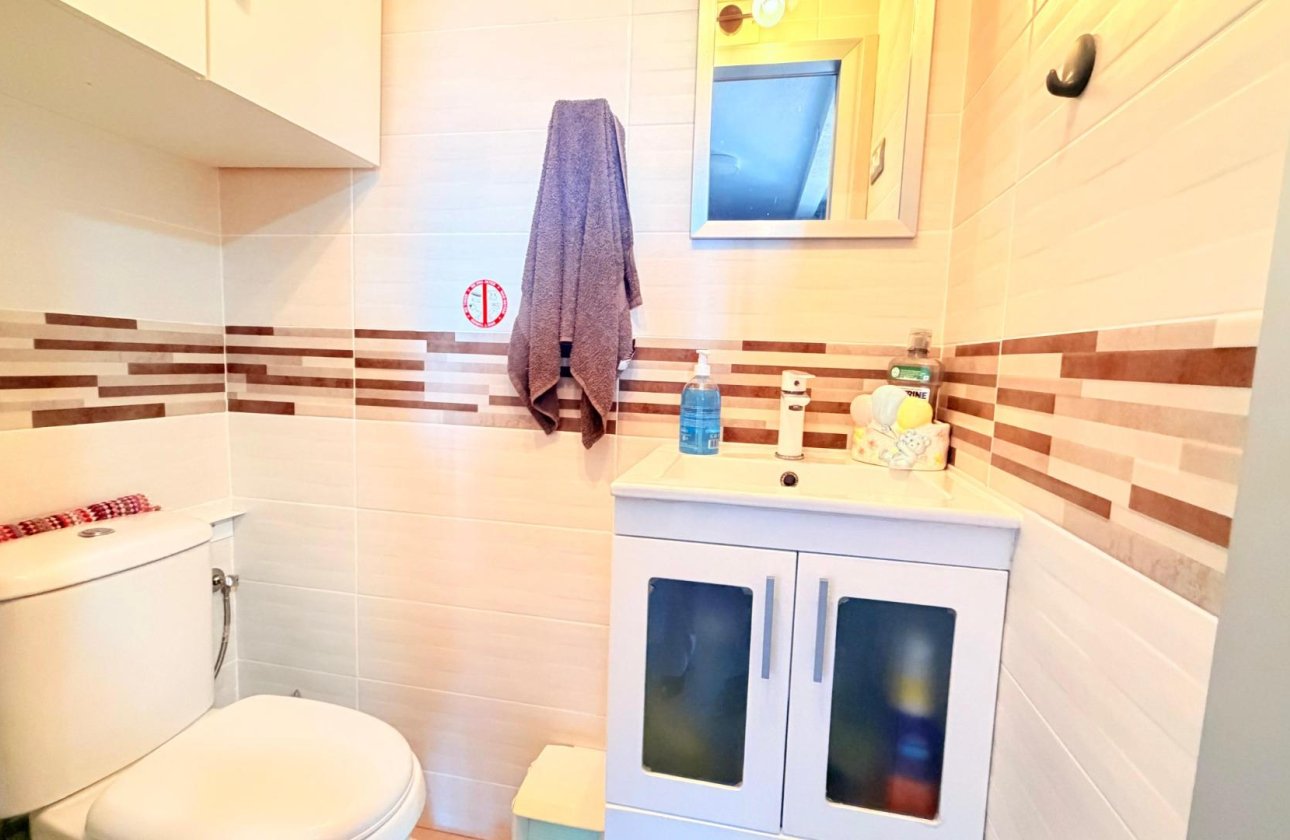 Resale - Apartment -
Torrevieja - Playa De Los Naufragos