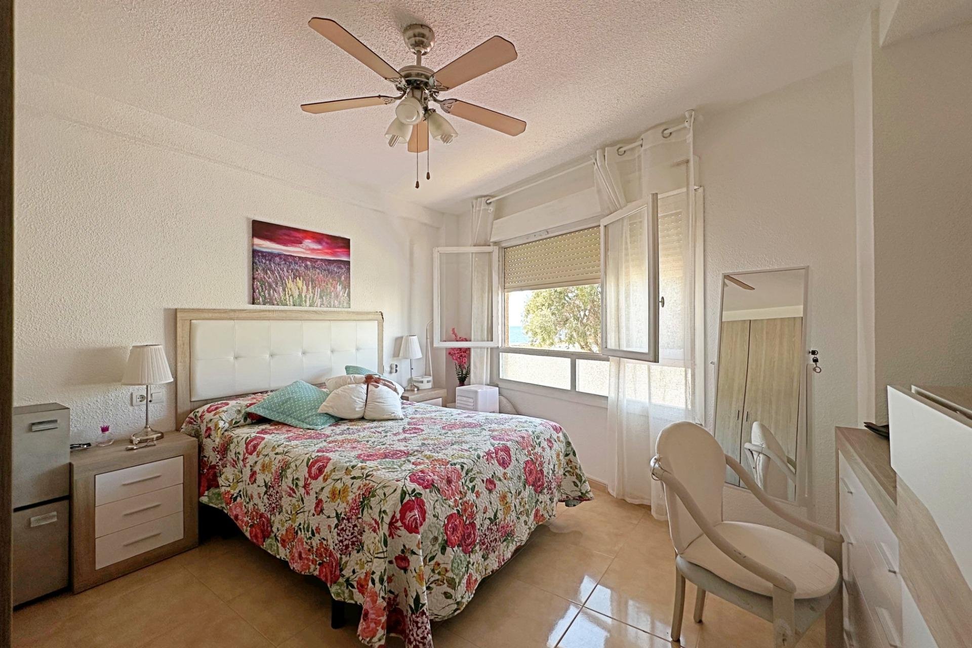 Resale - Apartment -
Torrevieja - Playa De Los Naufragos