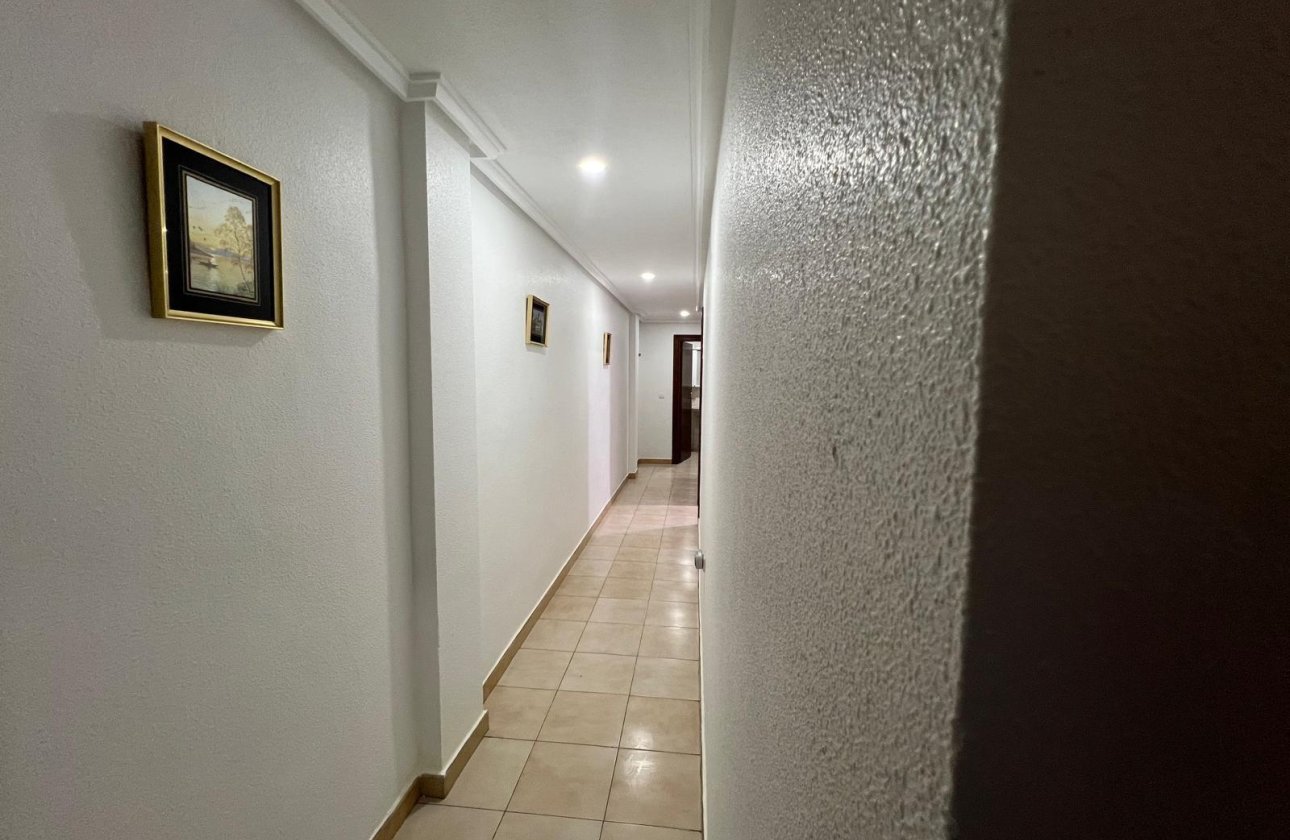 Resale - Apartment -
Torrevieja - Playa del Cura