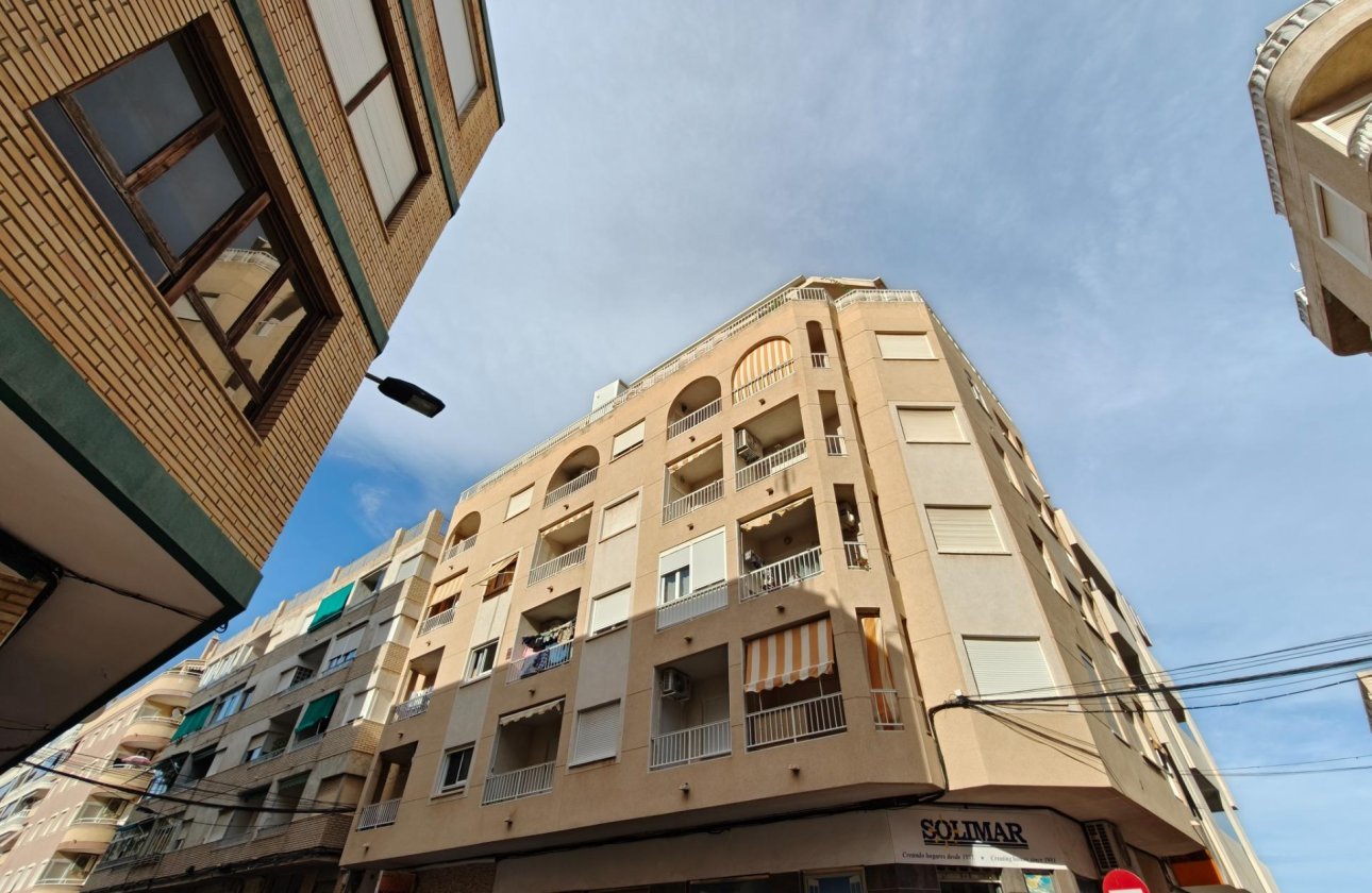 Resale - Apartment -
Torrevieja - Playa del Cura
