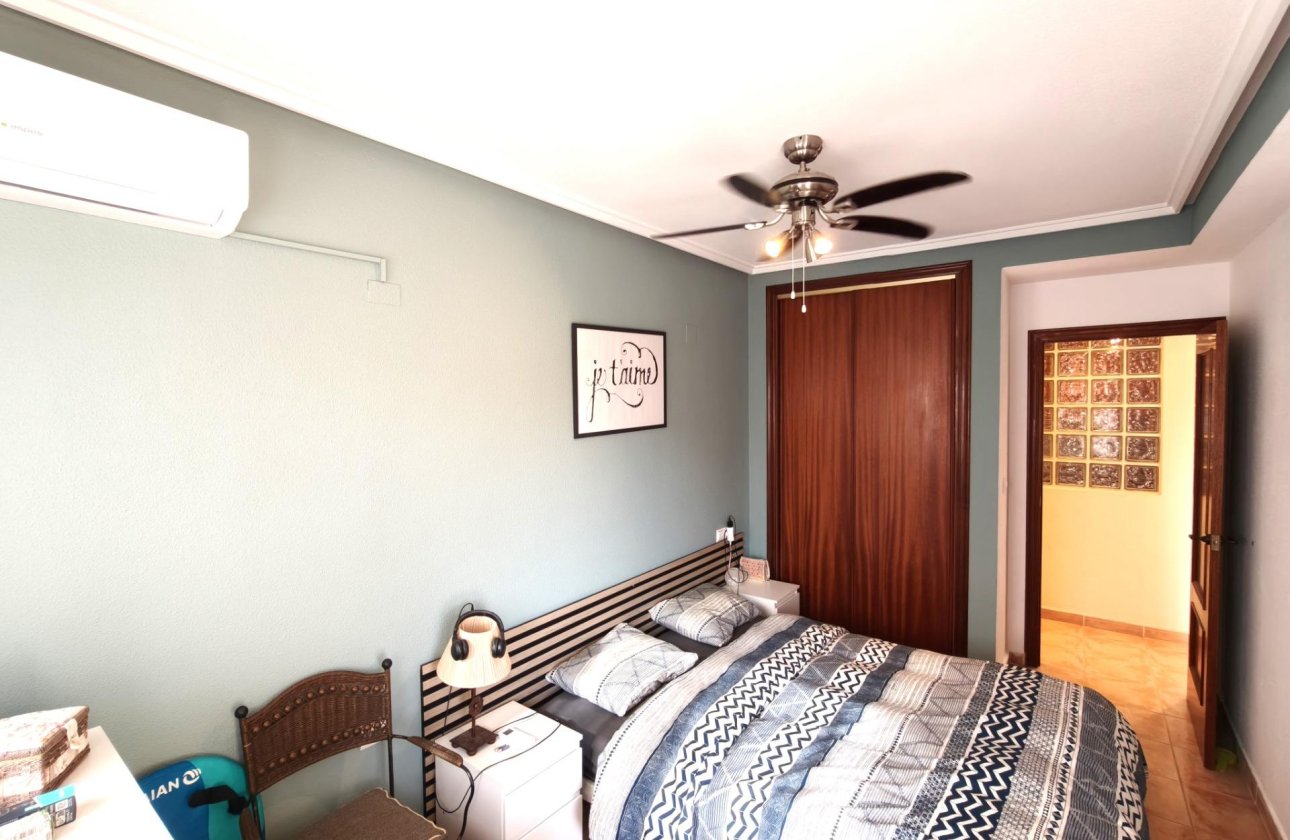 Resale - Apartment -
Torrevieja - Playa del Cura