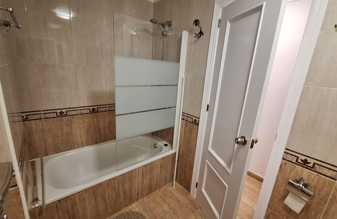 Resale - Apartment -
Torrevieja - Playa del Cura