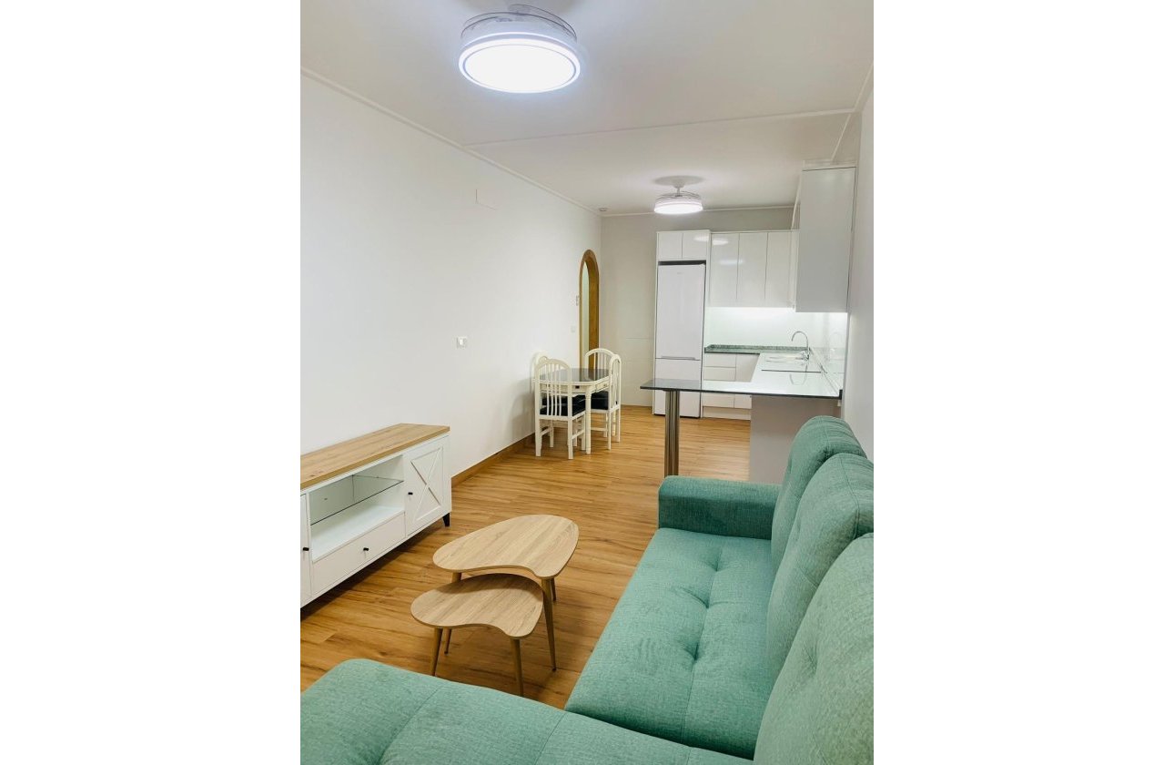 Resale - Apartment -
Torrevieja - Playa del Cura