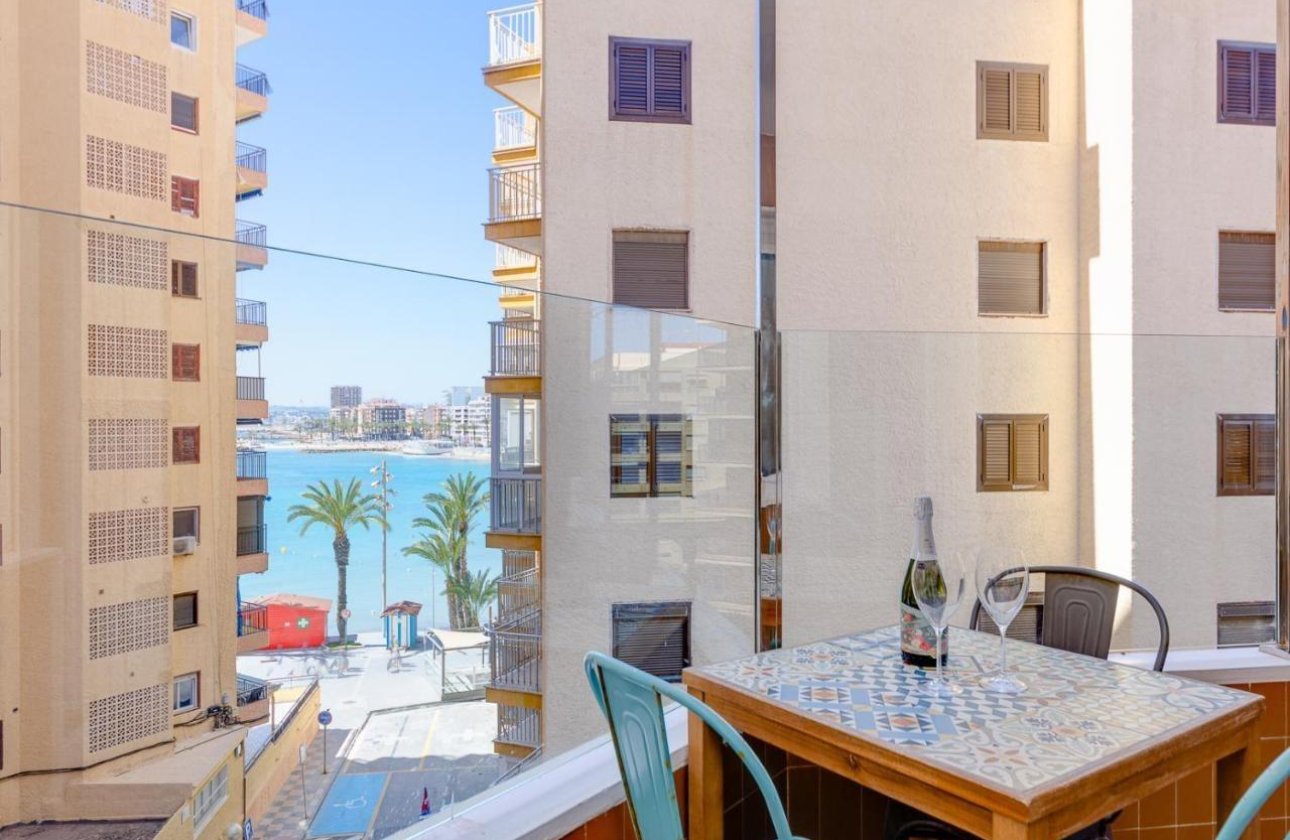 Resale - Apartment -
Torrevieja - Playa del Cura