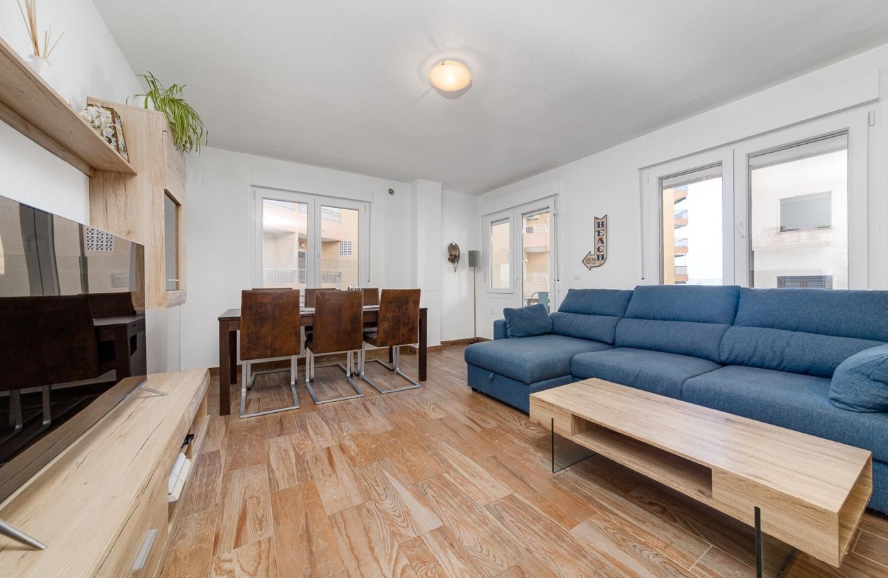 Resale - Apartment -
Torrevieja - Playa del Cura