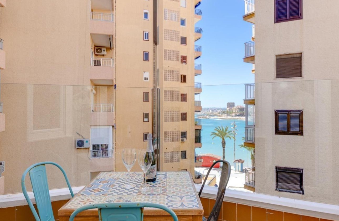 Resale - Apartment -
Torrevieja - Playa del Cura