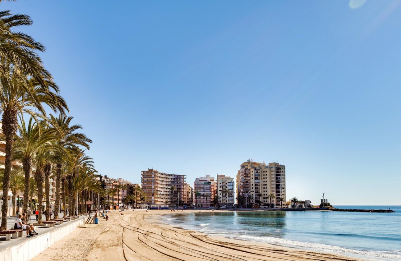 Resale - Apartment -
Torrevieja - Playa del Cura