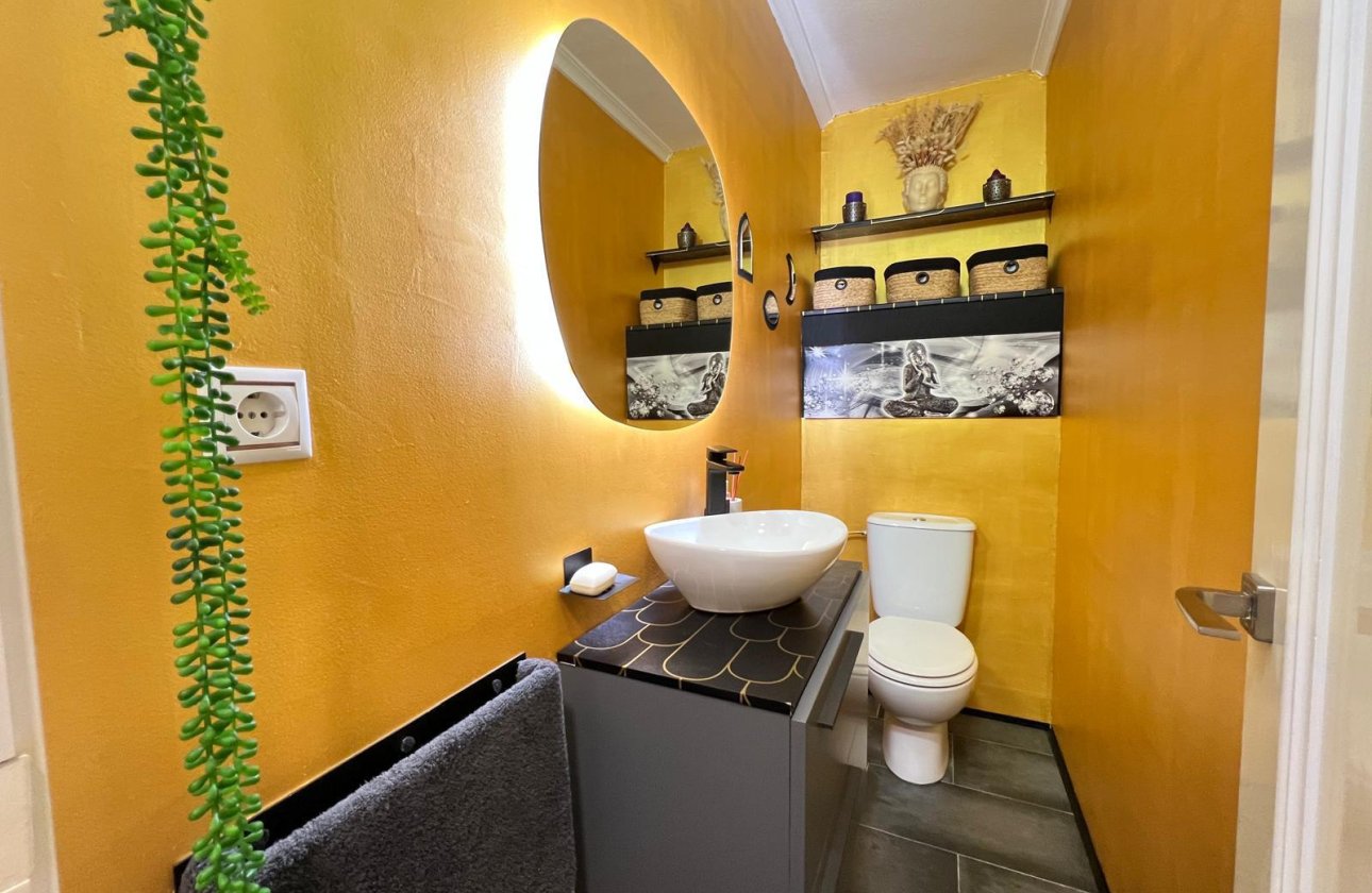 Resale - Apartment -
Torrevieja - Playa del Cura