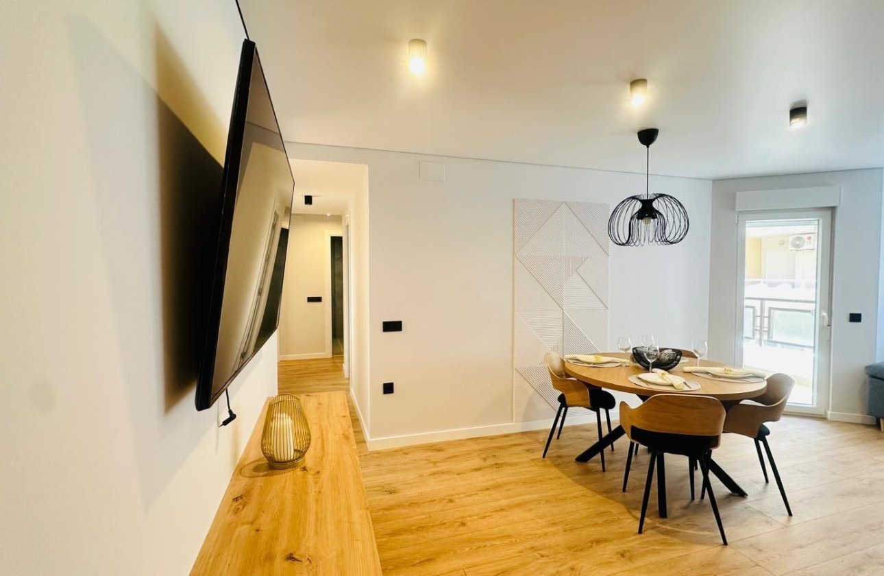 Resale - Apartment -
Torrevieja - Playa del Cura