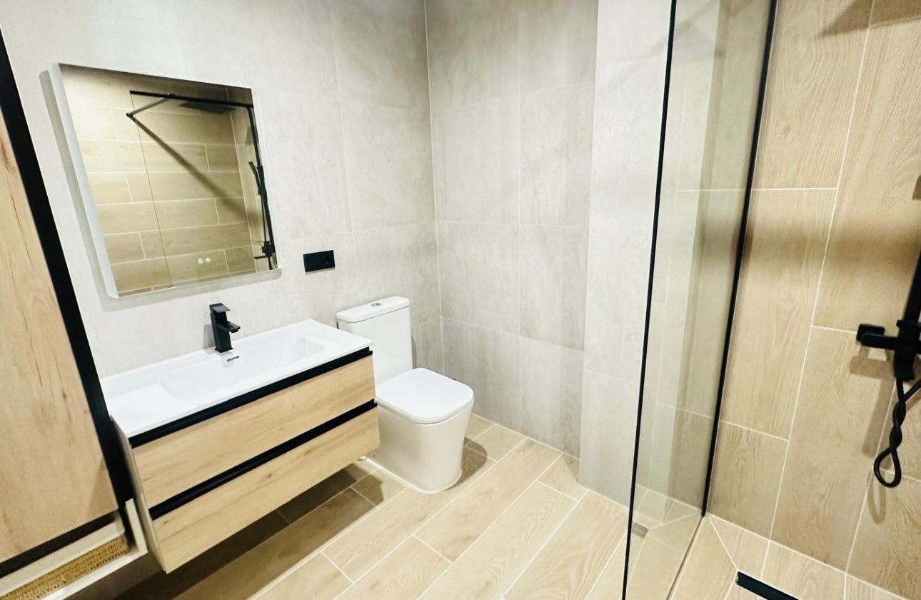 Resale - Apartment -
Torrevieja - Playa del Cura