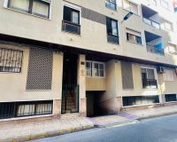 Resale - Apartment -
Torrevieja - Playa del Cura