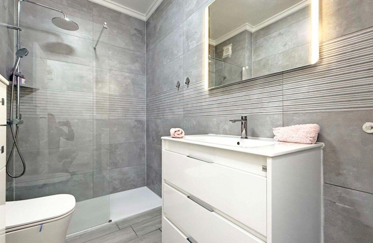 Resale - Apartment -
Torrevieja - Playa del Cura