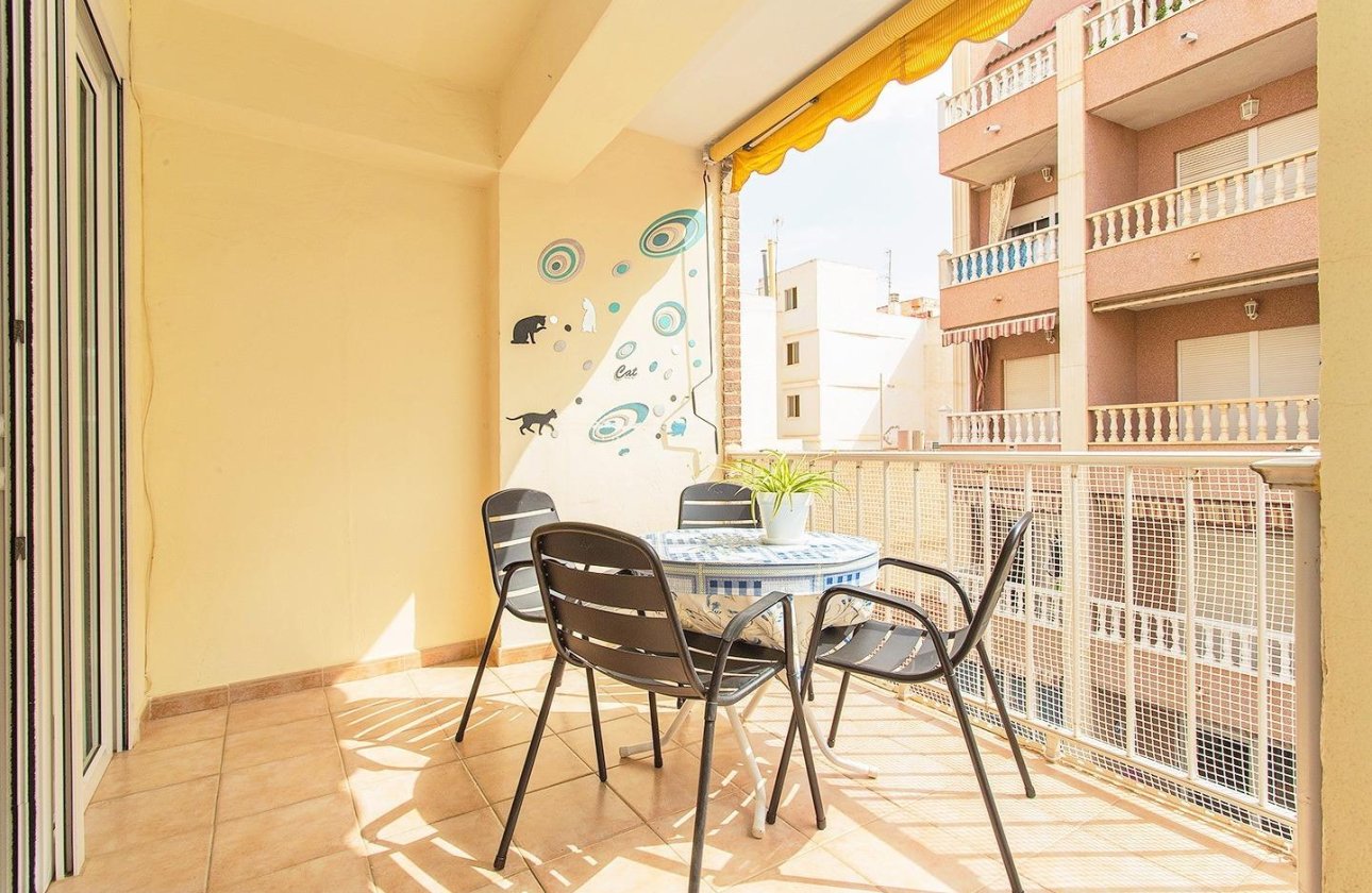 Resale - Apartment -
Torrevieja - Playa del Cura