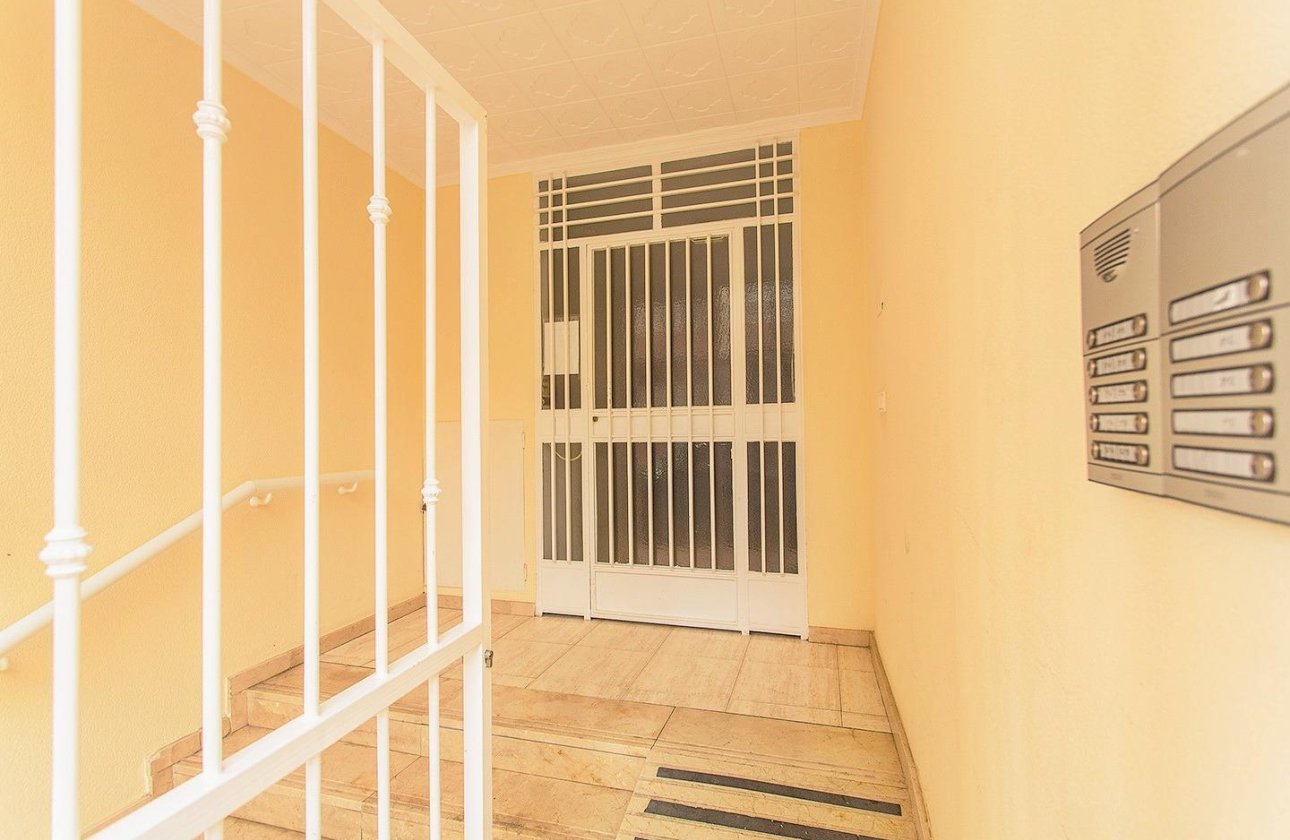 Resale - Apartment -
Torrevieja - Playa del Cura