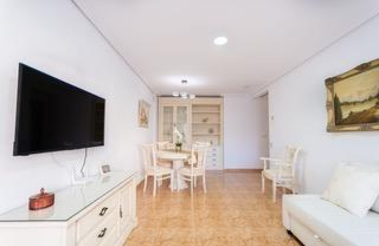 Resale - Apartment -
Torrevieja - Playa del Cura
