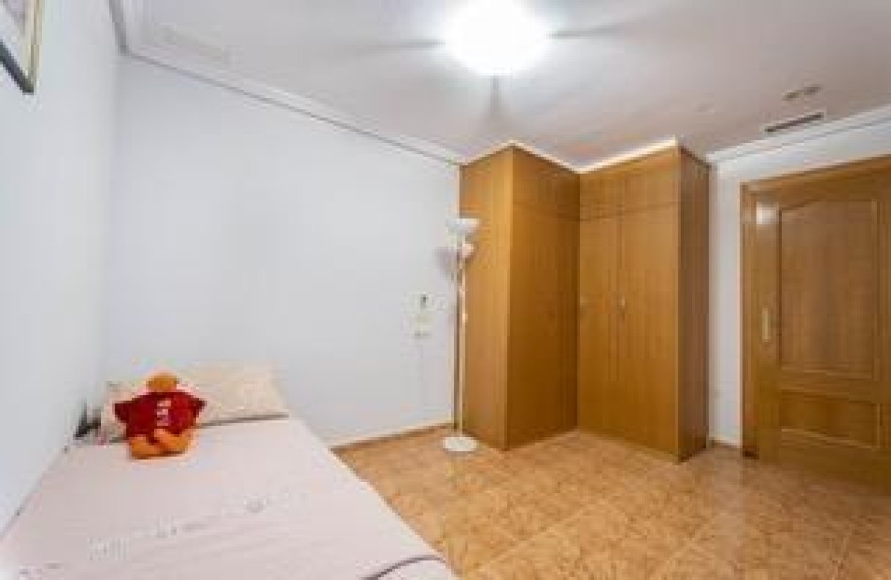 Resale - Apartment -
Torrevieja - Playa del Cura