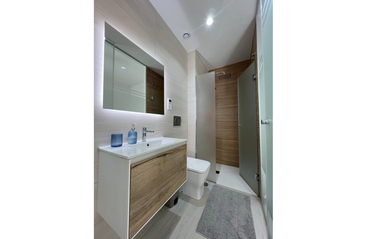 Resale - Apartment -
Torrevieja - Playa del Cura