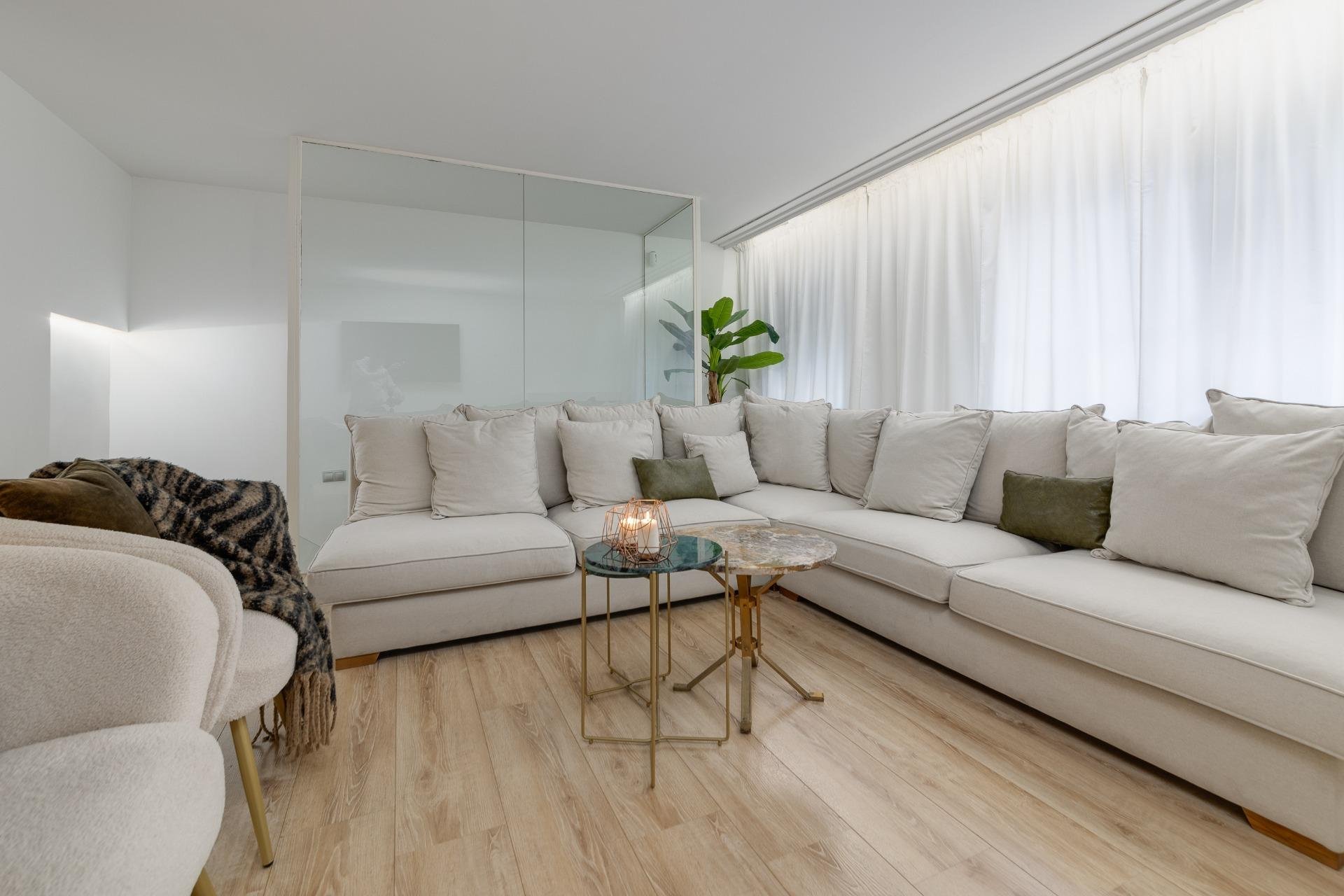 Resale - Apartment -
Torrevieja - Playa del Cura