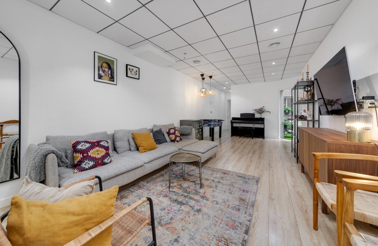 Resale - Apartment -
Torrevieja - Playa del Cura