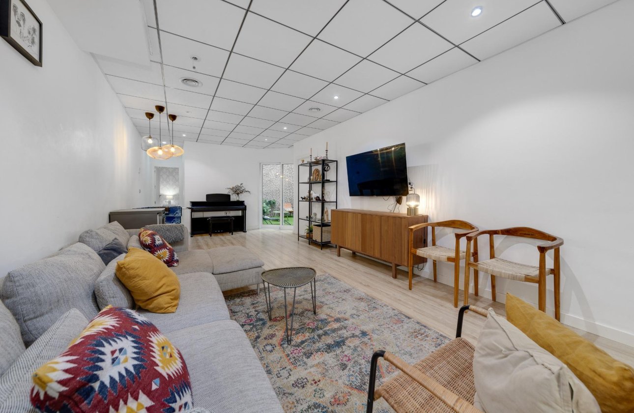 Resale - Apartment -
Torrevieja - Playa del Cura