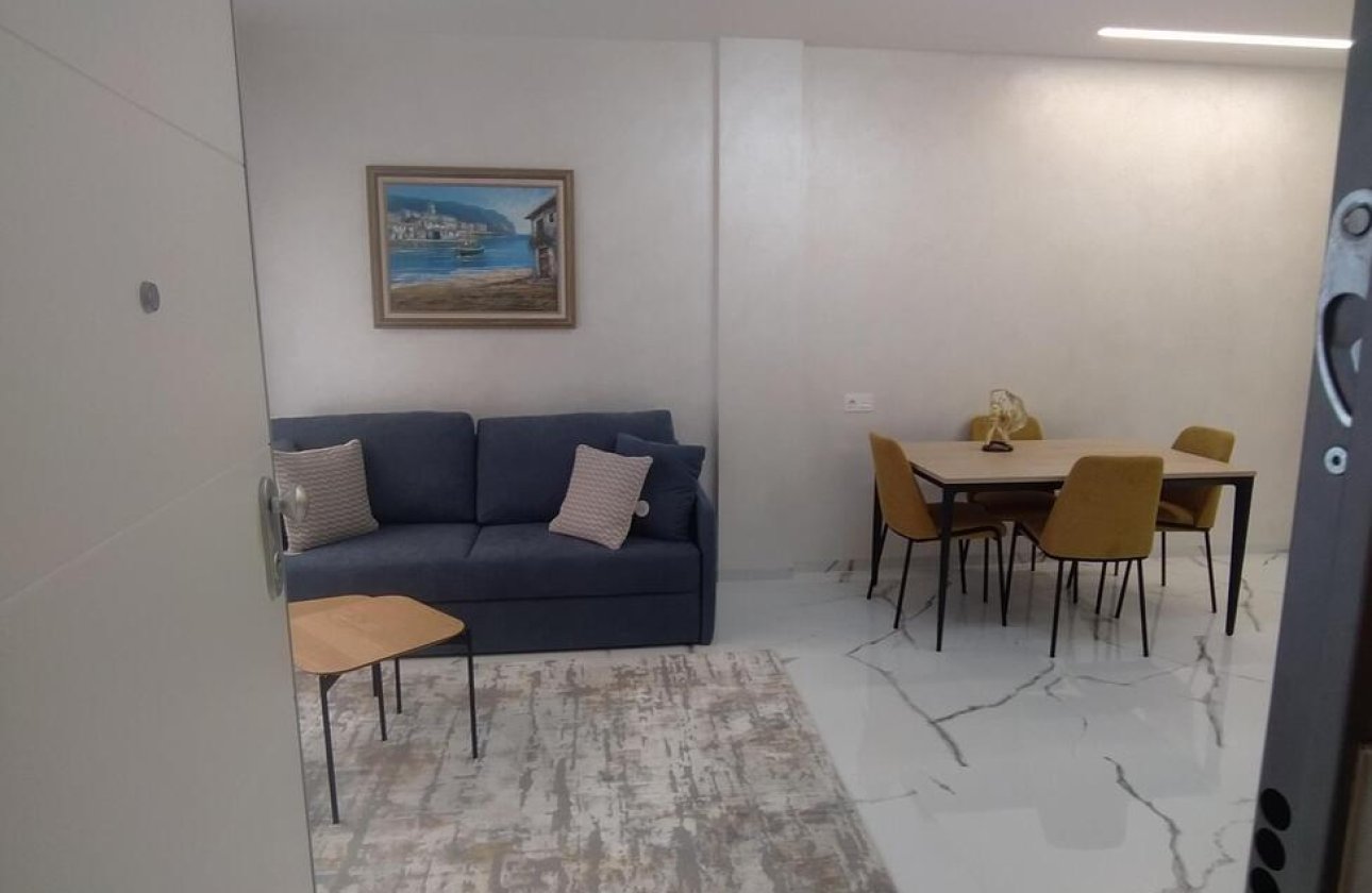 Resale - Apartment -
Torrevieja - Playa del Cura