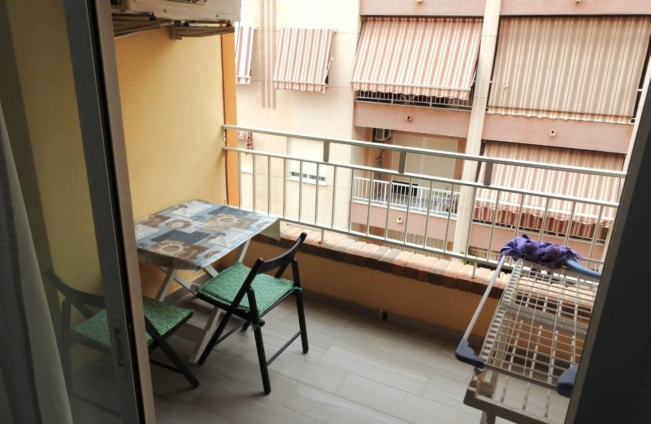 Resale - Apartment -
Torrevieja - Playa del Cura