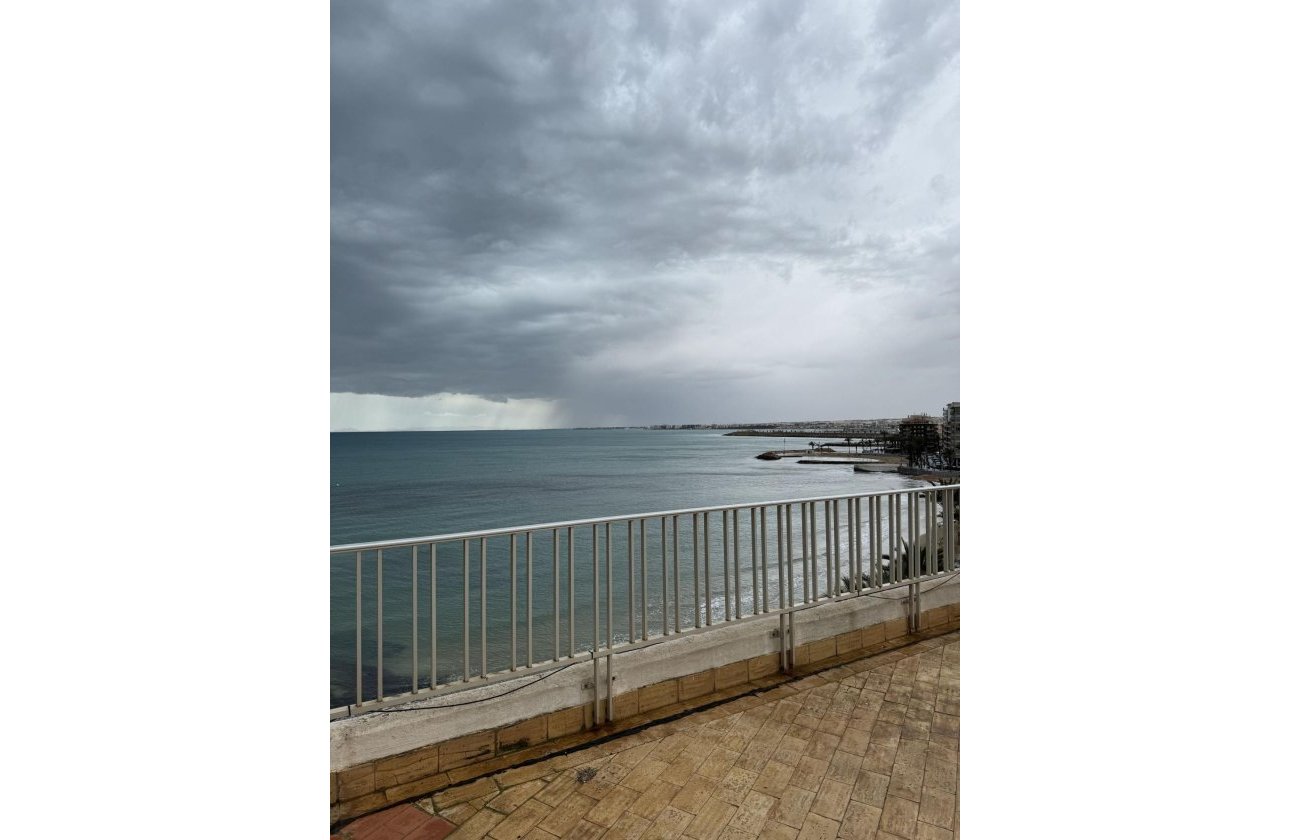 Resale - Apartment -
Torrevieja - Playa del Cura