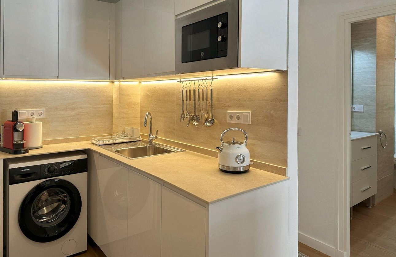 Resale - Apartment -
Torrevieja - Playa del Cura