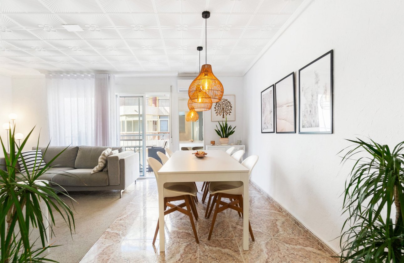 Resale - Apartment -
Torrevieja - Playa del Cura