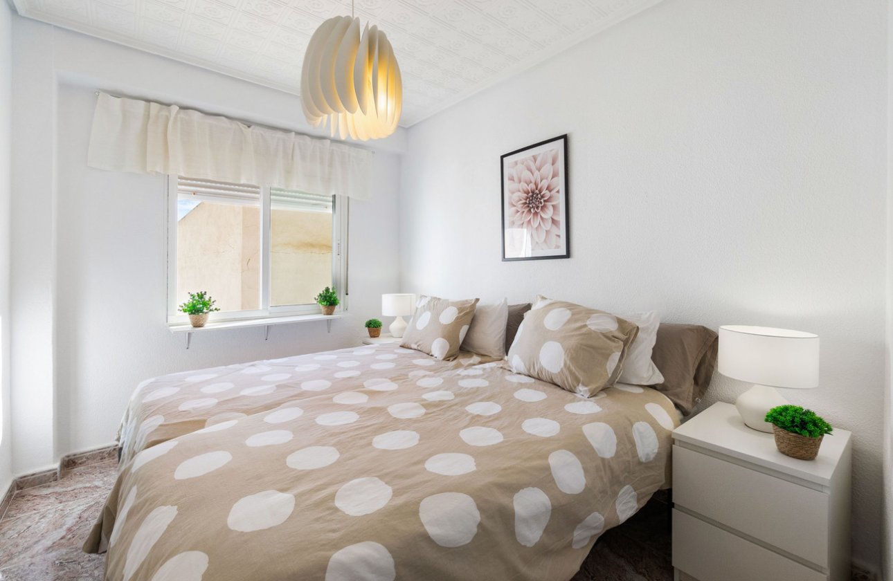 Resale - Apartment -
Torrevieja - Playa del Cura