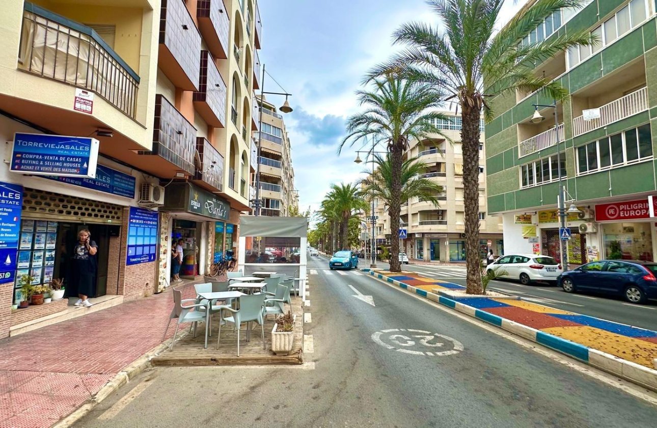 Resale - Apartment -
Torrevieja - Playa del Cura
