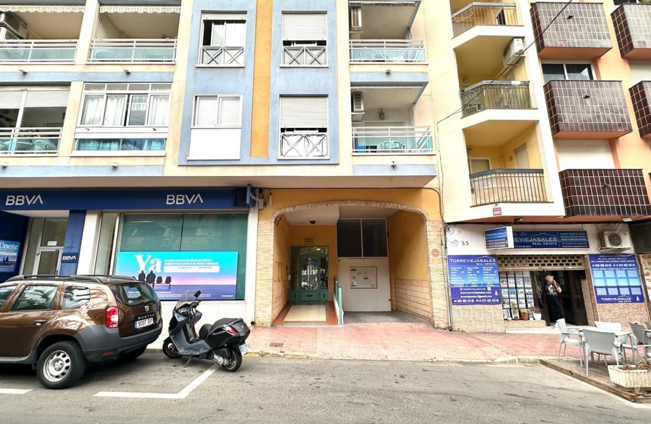 Resale - Apartment -
Torrevieja - Playa del Cura