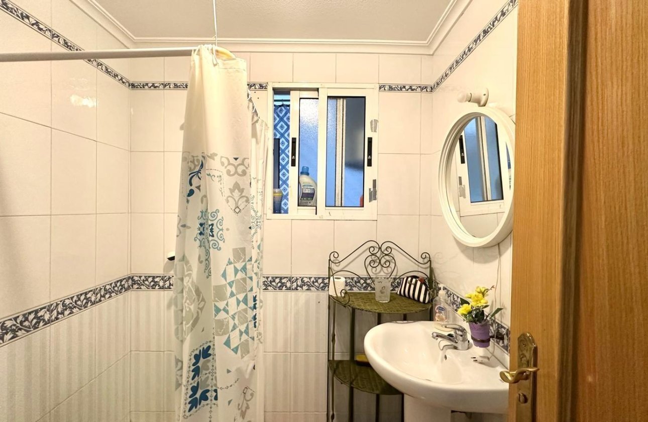 Resale - Apartment -
Torrevieja - Playa del Cura