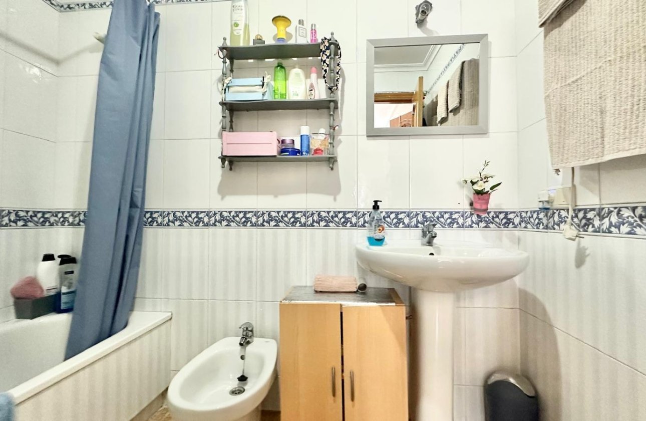 Resale - Apartment -
Torrevieja - Playa del Cura