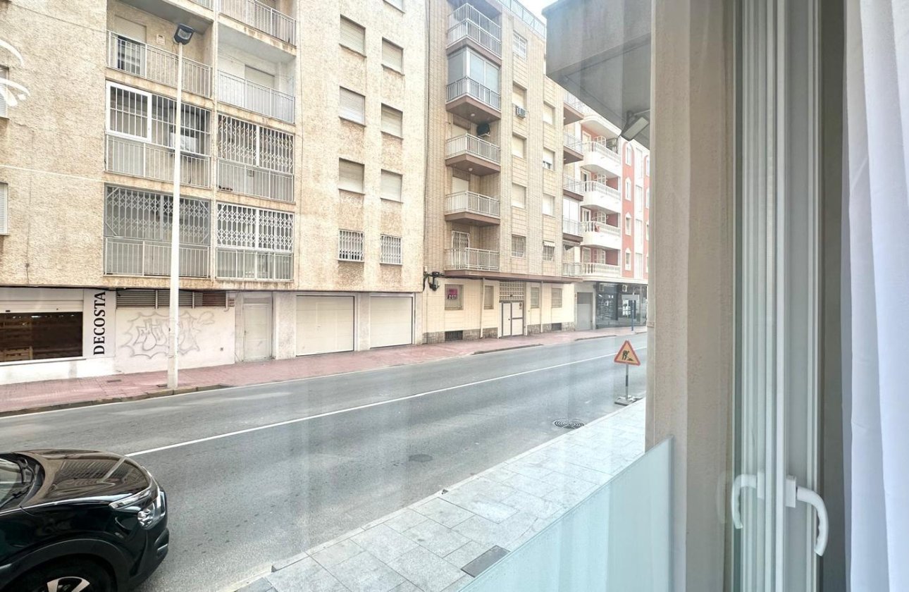 Resale - Apartment -
Torrevieja - Playa del Cura