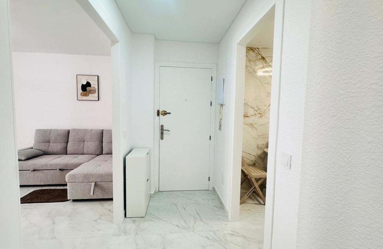 Resale - Apartment -
Torrevieja - Playa del Cura